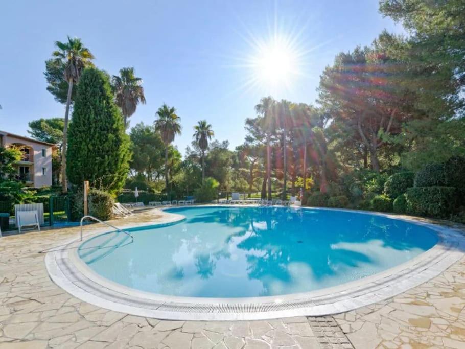 Superbe Appartement 50M De La Plage En Bord De Mer Hyères Esterno foto