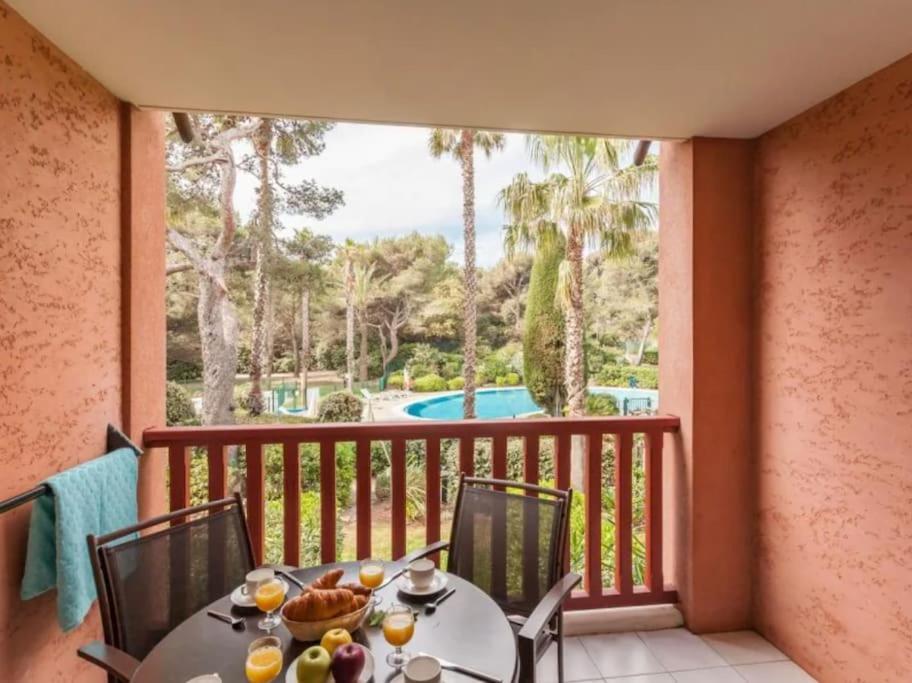 Superbe Appartement 50M De La Plage En Bord De Mer Hyères Esterno foto